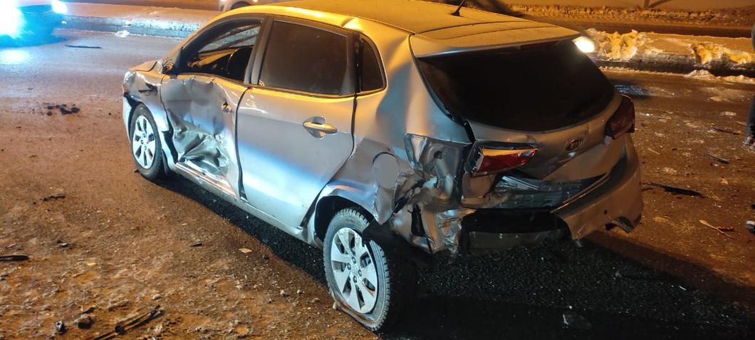 Парень на «ВАЗе» на Соболековской дороге в Нижнекамске спровоцировал жесткую аварию с пострадавшими Парень на «ВАЗе» на Соболековской дороге в Нижнекамске спровоцировал жесткую аварию с пострадавшими