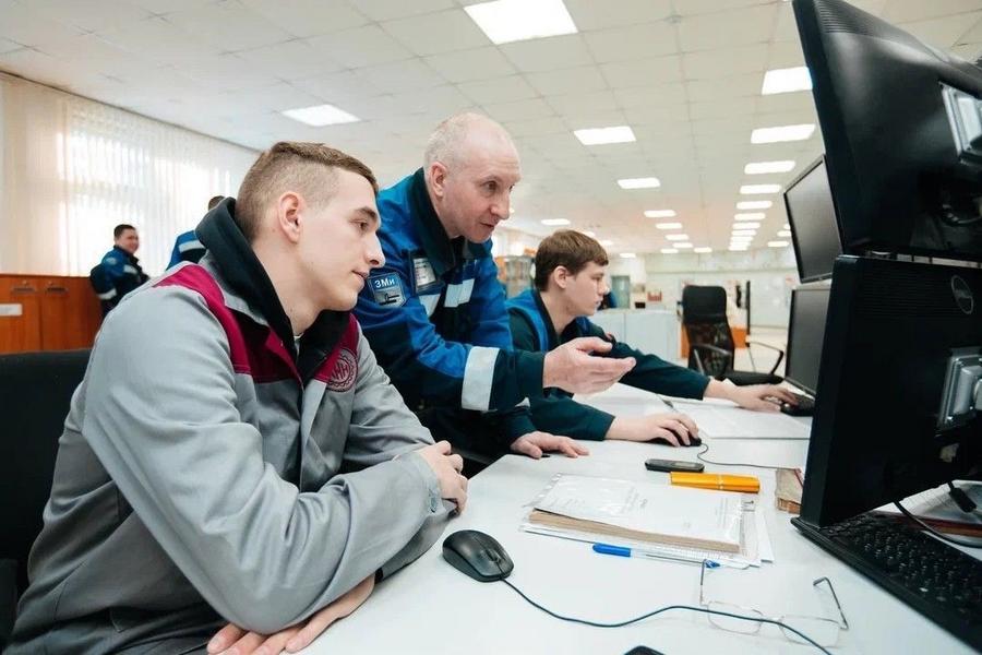 К производственной практике на «Нижнекамскнефтехиме» приступили 180 студентов колледжа нефтехимии и нефтепереработки К производственной практике на «Нижнекамскнефтехиме» приступили 180 студентов колледжа нефтехимии и нефтепереработки