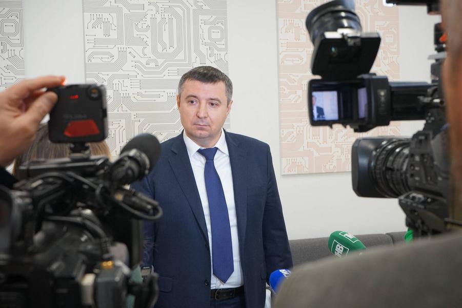 Поддержать семьи мобилизованных и подготовить кадры для ОПК: какие задачи поставили Минтруду РТ на год