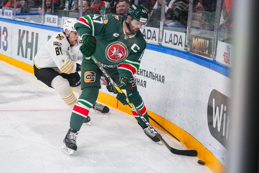 Кинули якорь. Билялетдинов дожал «Адмирал» в валидольной концовке