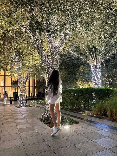 Загитова порадовала фанатов еще одним фото в экстремально коротком платье