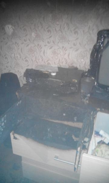 ​Жители Нижнекамска перелезли через балкон в соседнюю квартиру, чтобы потушить пожар