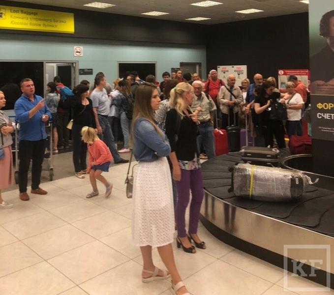 Масштабная поломка в «Шереметьево» оставила сотни пассажиров Казани без багажа
