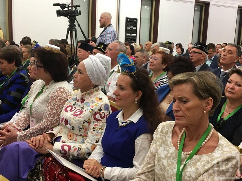 «Татарский язык останется в обязательной части школьной программы»