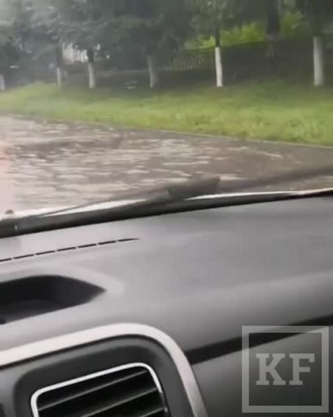 Казань затопило после дождя: ливневки снова не справились