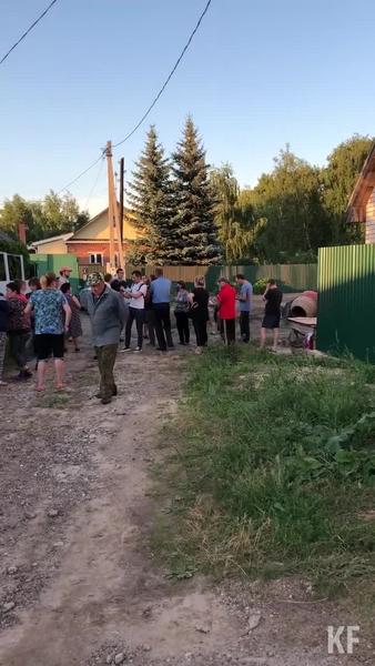 В Казани жители Дербышек устроили народный сход против вышки 5G
