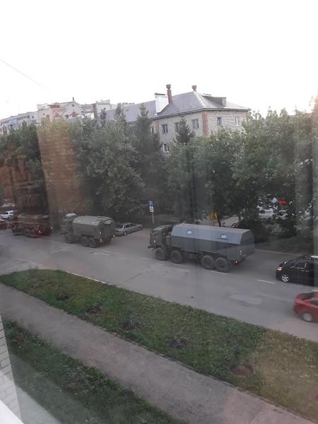 В Бугульме объяснили, почему город заполонила военная техника