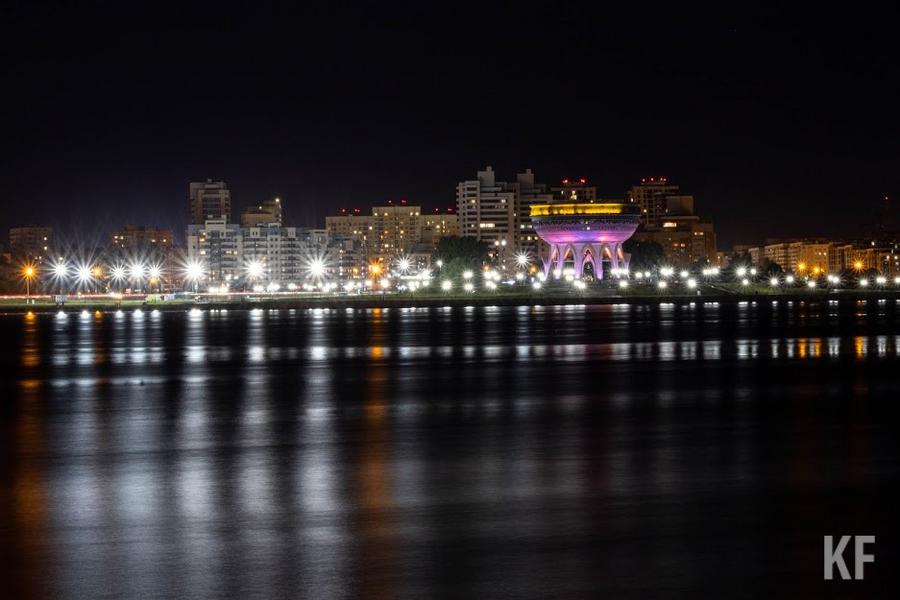 «Уродство какое-то»: казанцы высмеяли подсветку цирка и Чаши