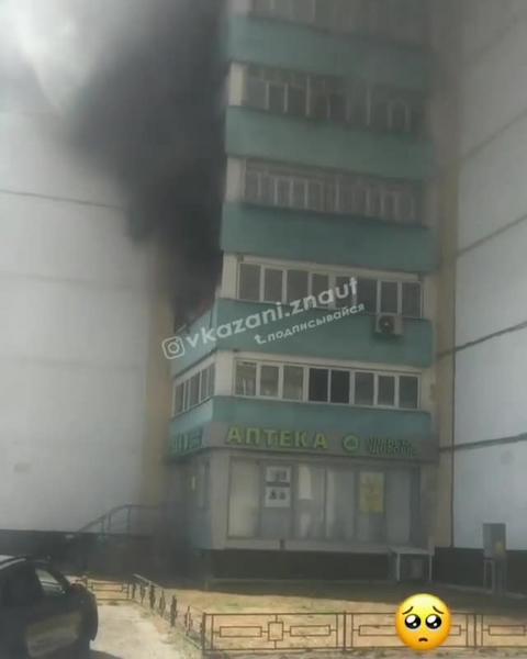 В районах Казани одновременно загорелись два балкона многоэтажных домов
