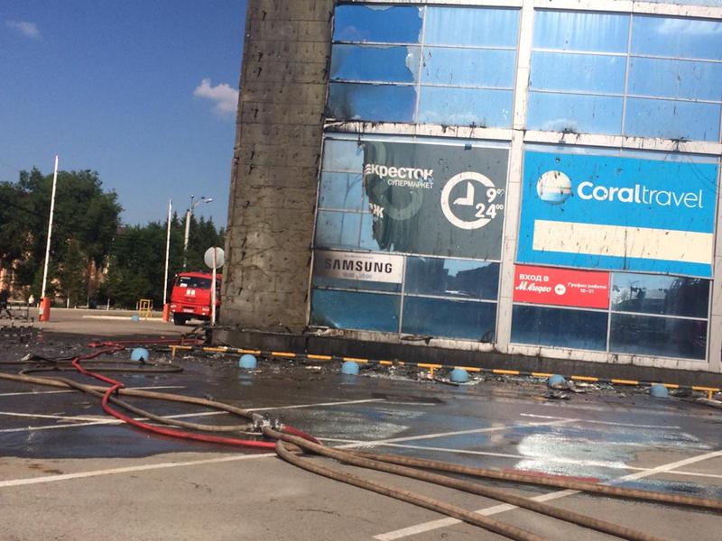 В Альметьевске из-за пожара в торговом центре «Панорама» эвакуировались 45 человек