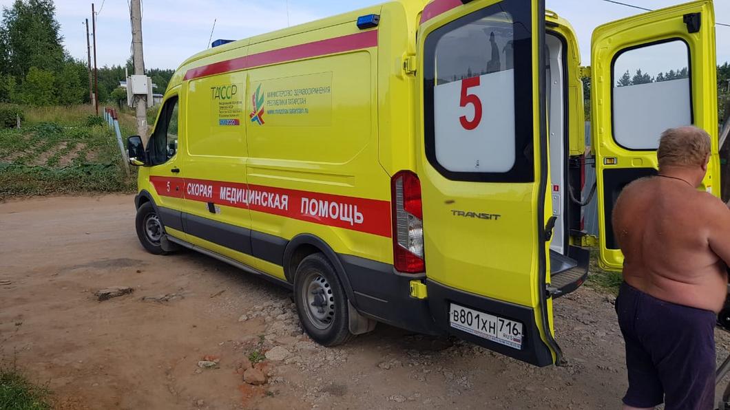 Спасатели Казани вытащили из подвала мужчину, который упал со второго этажа