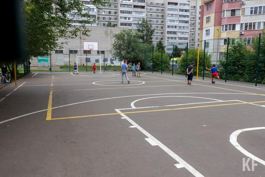 «Мы защищаемся и постепенно учимся жить в новых условиях»