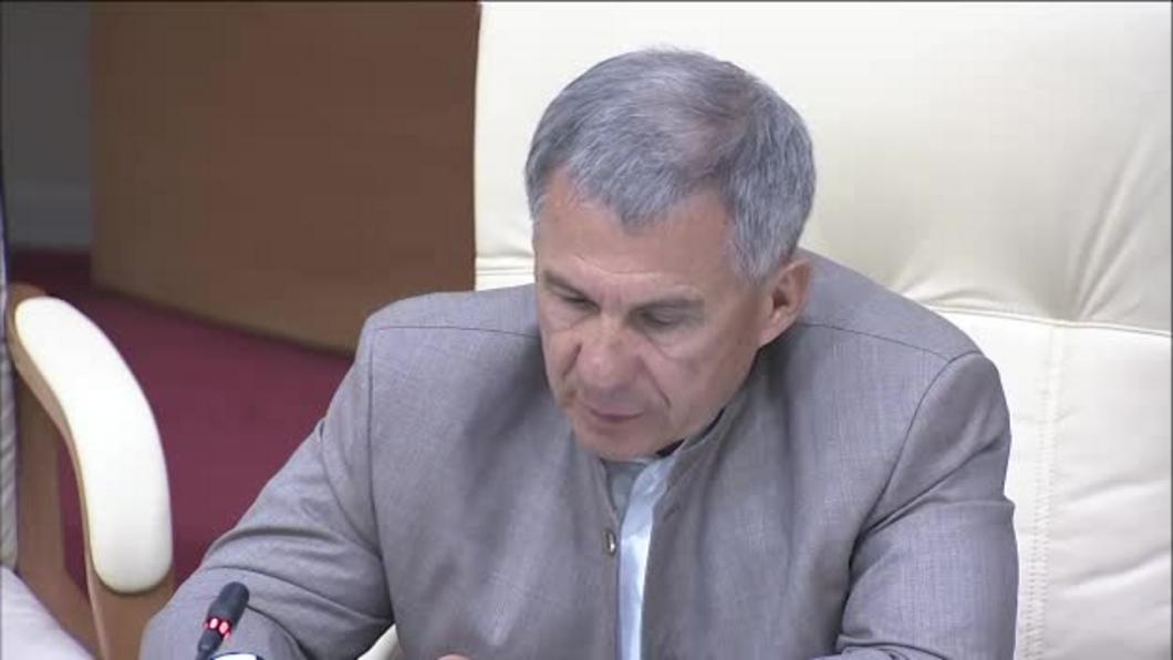 Рустам Минниханов поблагодарил всех, кто помогал татарстанцам во время самоизоляции