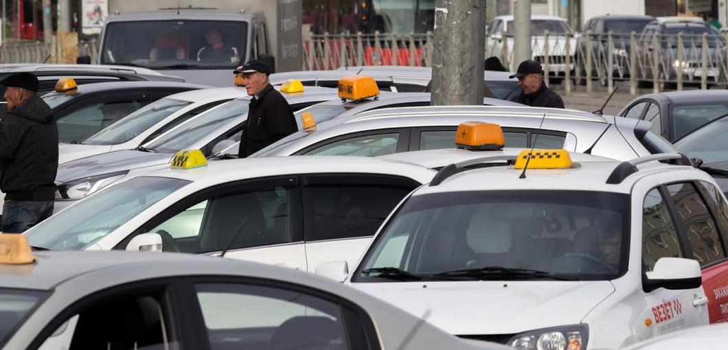 Китайцы вербуют казанских таксистов