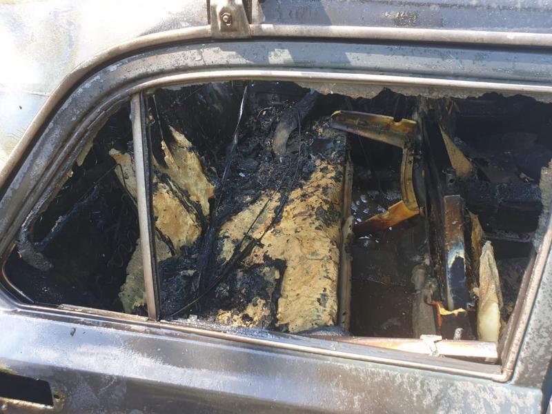 В Челнах тракторист спасал машины на парковке, которые могли загореться