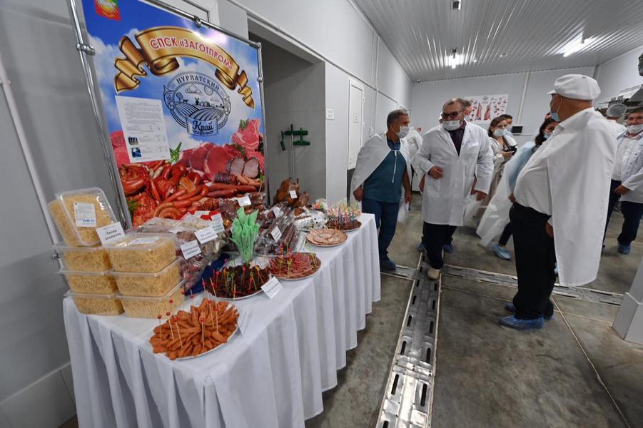 Минниханов посетил нурлатский СПСК «ЗАГОТПРОМ», который выиграл грант в 68,8 млн рублей