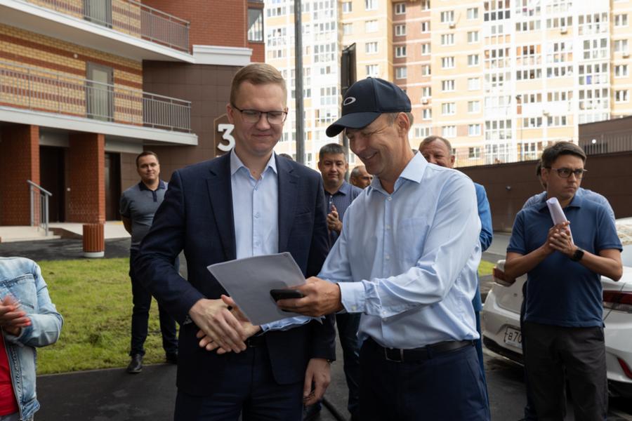 В казанском ЖК достроили проблемный пятый дом