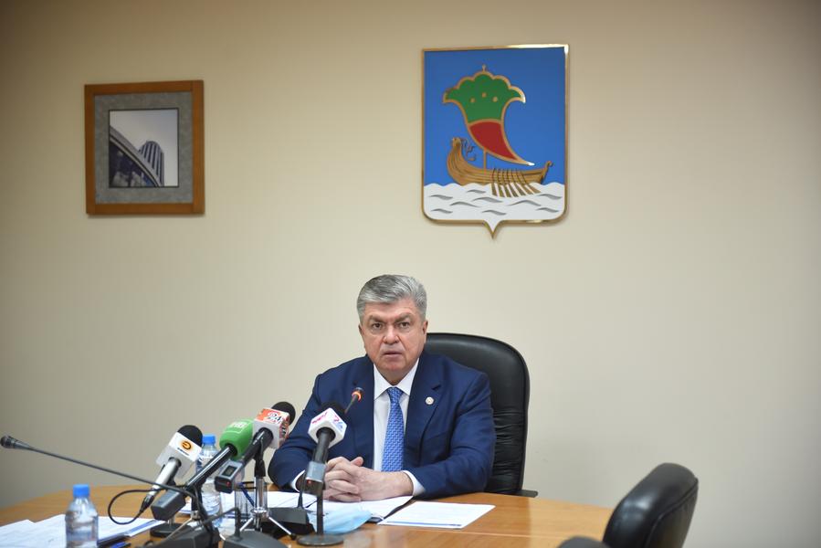 Антиковидная истерия: почему людей заставляют, а не убеждают сделать прививку от коронавируса