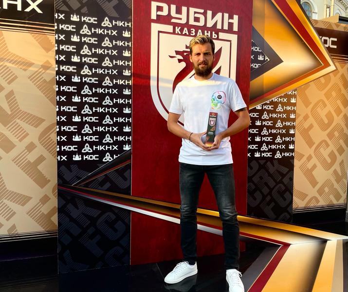 Слуцкий пообещал болельщикам «Рубина» чемпионство
