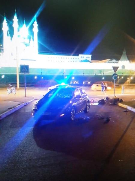 В Казани скончался мотоциклист, который ночью попал в ДТП в центре города