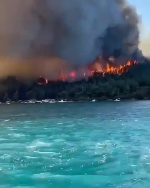 Айдар Метшин выразил соболезнования турецкому городу-побратиму Мармарису