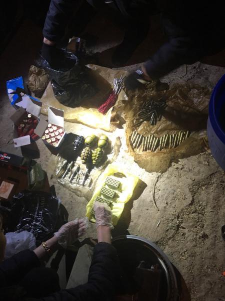 Пятеро казанцев прятали на наркоферме оружие и боеприпасы