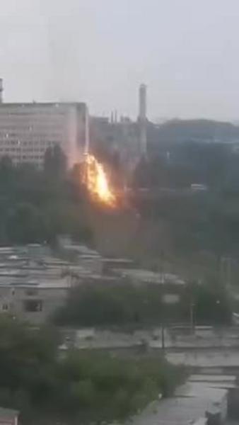 Тысяча саратовцев остались без газа из-за упавшего с моста грузовика