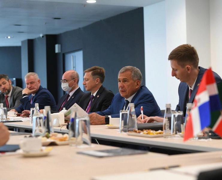 Рустам Минниханов встретился с губернатором Пермского края