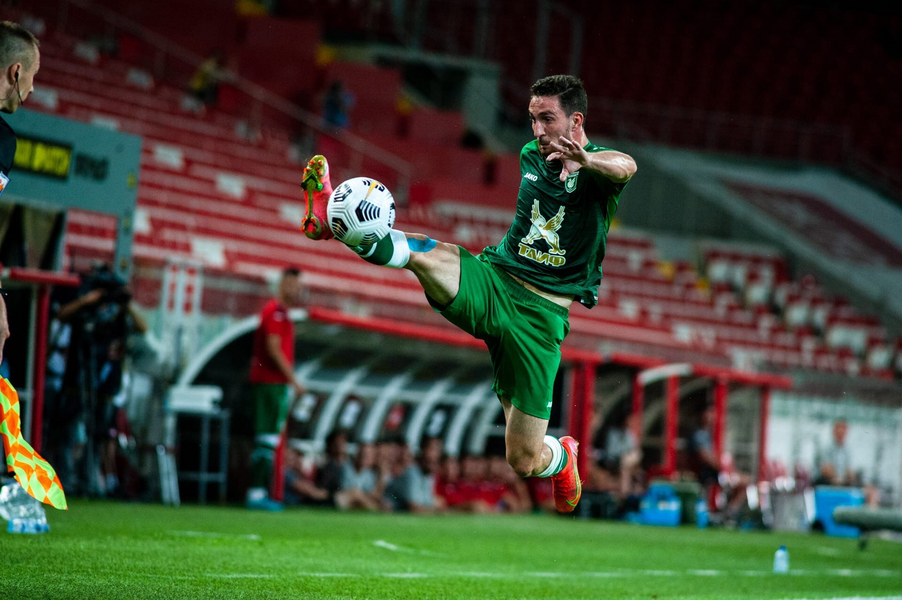 «Рубин» разгромно проиграл «Спартаку». Провал в опорной зоне и нехватка Старфельта