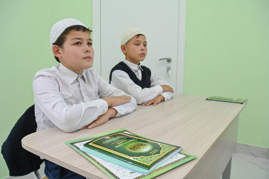 В Высокой Горе открыли исламский центр «Бердэмлек»