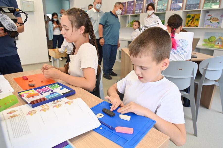 Рустам Минниханов побывал в нурлатском Центре детского творчества Киләчәк