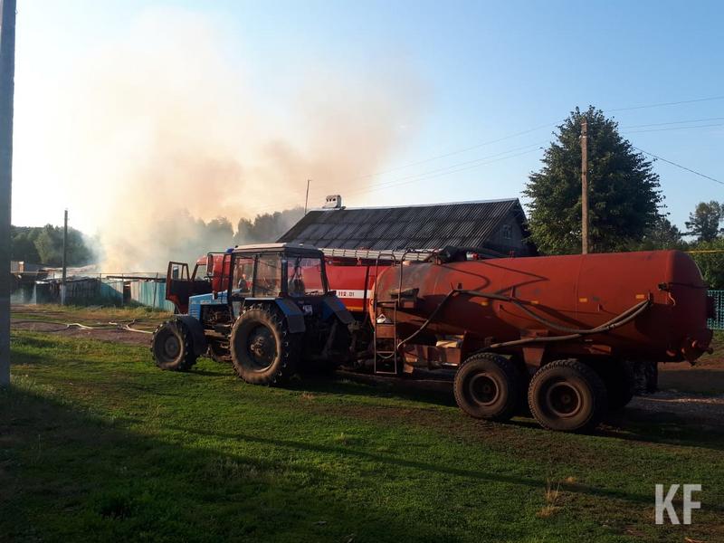 Спасены семь человек во время пожара в Кукморском районе