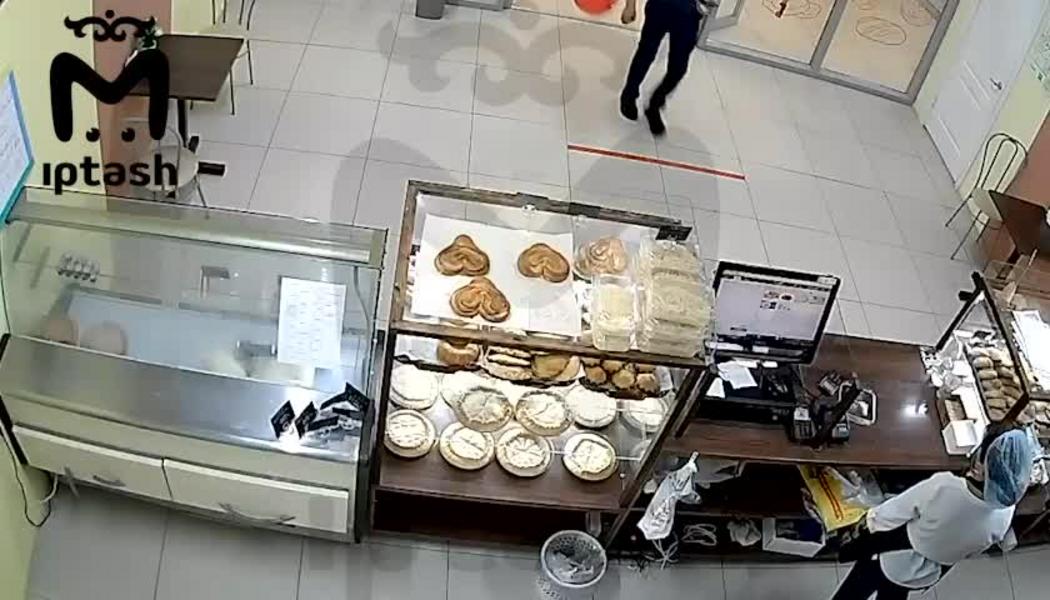 Полиция Челнов ищет поджигателя пекарни