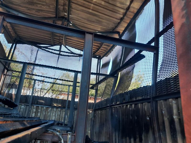 В Нижнекамске горел частный гараж