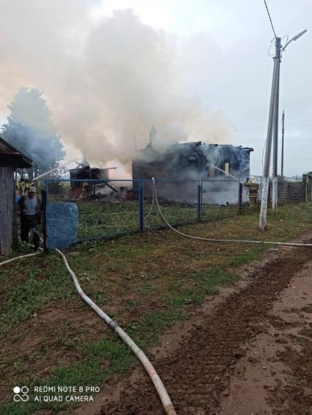 На веранде горящего дома в Татарстане погиб мужчина