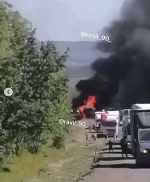 Фура с досками в Татарстане дотла сгорела на трассе