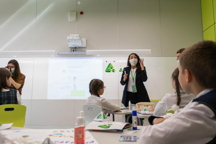 Ильдар Гильмутдинов: Нельзя допускать подростков к контенту, который призывает к самоубийству или пользованию оружием