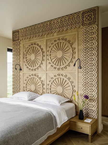 Бекмамбетов и Фишман показали интерьер своего «непрестижного» особняка в Казани