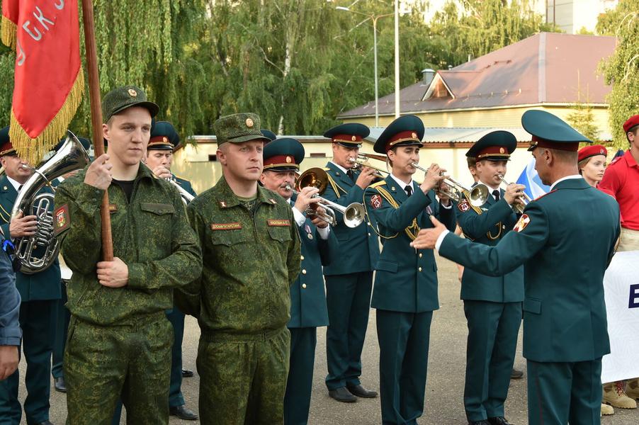 Рустам Минниханов на встрече с росгвардейцами: Вы  с честью исполнили воинский долг, показали свои лучшие качества - мужество, выносливость, любовь к Родине