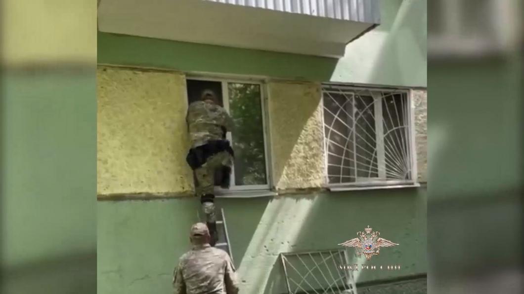 «Зарплата 16 тысяч, а кредитов на 48»: как мошенники нажились на горе матери, потерявшей сына