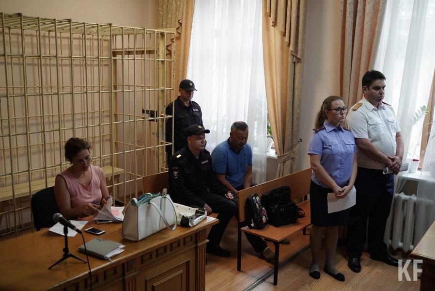 Казанский суд оставил в изоляторе организатора поездки затонувшего на Волге теплохода ещё на сутки