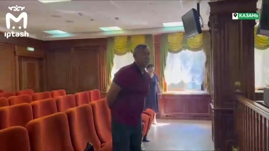 Суд Казани оставил под домашним арестом организатора поездки на теплоходе, который затонул Суд Казани оставил под домашним арестом организатора поездки на теплоходе, который затонул