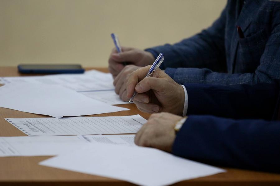 «Одно дело строить торговые центры, другое какой-то ларек непонятный»: в Нижнекамске на придомовых территориях разрешили открывать бизнес