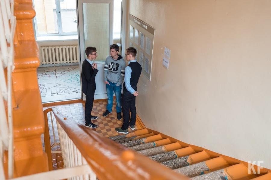 «Крупные школы были перенесены на 2023 год»: Выросший втрое бюджет капремонта объектов образования в Татарстане не решил старых проблем