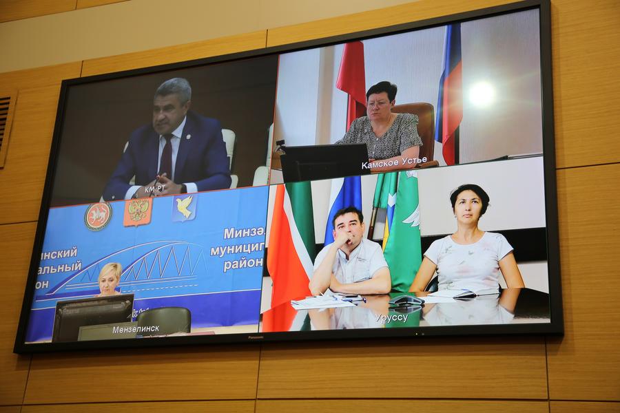 Ильсур Хадиуллин: У нас в школах дисциплина, порядок, контроль, и ученики не бояться приходить на экзамены