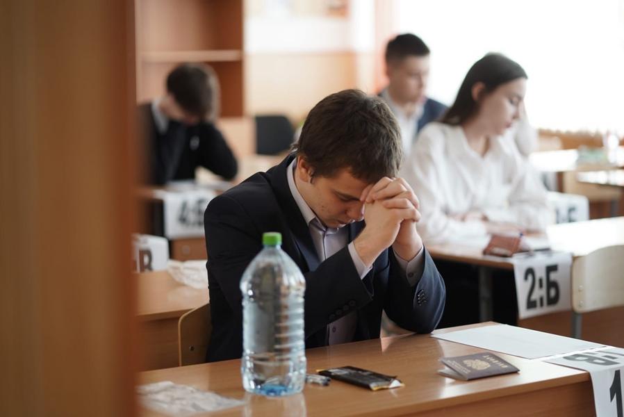 Ильсур Хадиуллин: У нас в школах дисциплина, порядок, контроль, и ученики не бояться приходить на экзамены