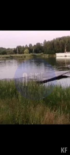 В озере Альметьевского района ищут тело мужчины