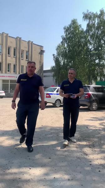 В Казани штрафуют водителей, которые не накрывают тентом песок и грунт В Казани штрафуют водителей, которые не накрывают тентом песок и грунт