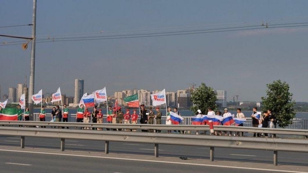 Рустам Минниханов встретился с росгвардейцами, вернувшимися со спецоперации