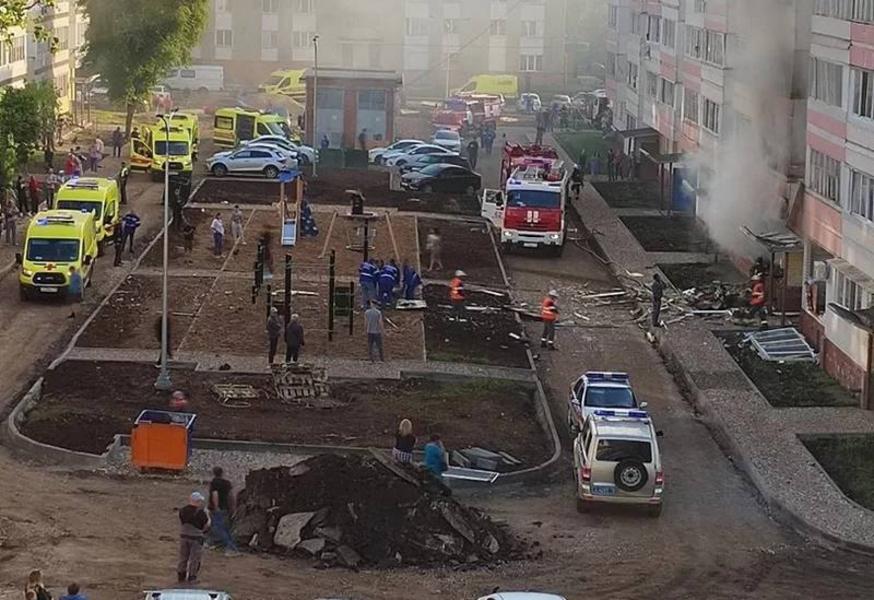 В нижнекамском жилом доме произошел хлопок